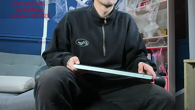 etham wolf  online show from October 23, 2025, 11:20 am