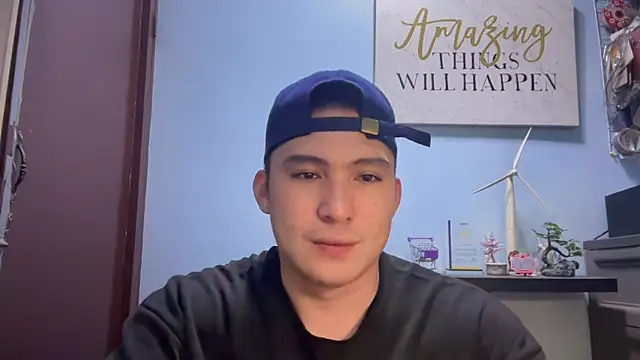 Snapshot of lovely_jay chatting on December 19, 2025, 12:39 am lovely jay online show from December 19, 2025, 12:39 am