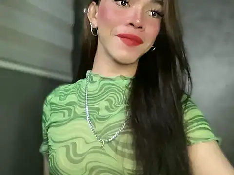 Snapshot of Misselliefayexxx chatting on February 22, 2026, 9:35 pm Misselliefayexxx online show from February 22, 2026, 9:35 pm