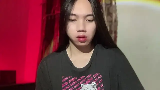 Snapshot of kat_mire chatting on November 12, 2025, 3:45 pm kat mire online show from November 12, 2025, 3:45 pm