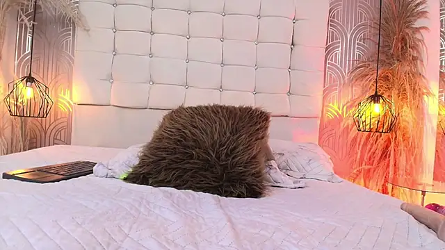 FGLuna online show from September 11, 2025, 12:38 pm