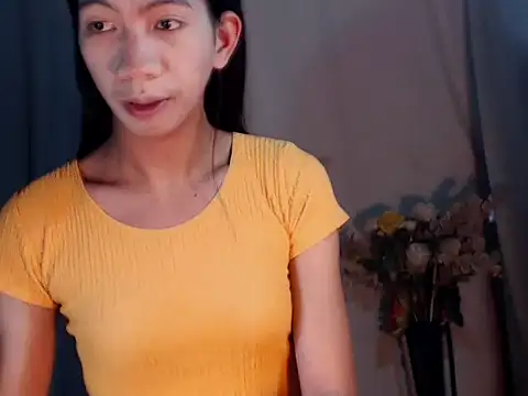 Snapshot of xyourdreamtrans chatting on September 14, 2025, 11:59 pm xyourdreamtrans online show from September 14, 2025, 11:59 pm