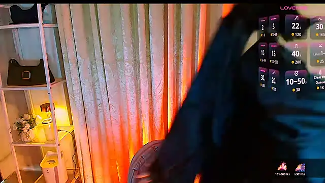 MS VALERIA online show from November 24, 2025, 6:13 am