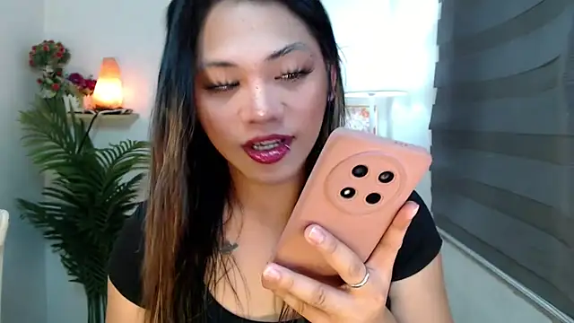 scarlett brownx69 online show from October 18, 2025, 10:49 am