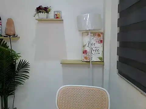 Snapshot of scarlett_brownx69 chatting on February 24, 2026, 5:49 am scarlett brownx69 online show from February 24, 2026, 5:49 am