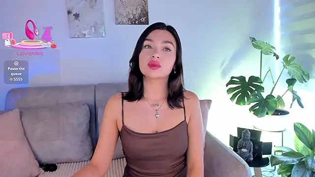 Snapshot of Estrer_collins chatting on November 4, 2025, 7:46 pm Estrer collins online show from November 4, 2025, 7:46 pm