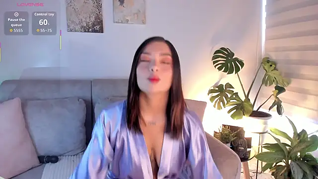 Snapshot of Estrer_collins chatting on March 4, 2026, 10:05 pm Estrer collins online show from March 4, 2026, 10:05 pm