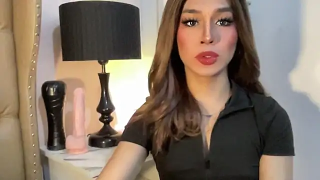 Snapshot of solana_imani chatting on October 25, 2025, 4:57 pm solana imani online show from October 25, 2025, 4:57 pm