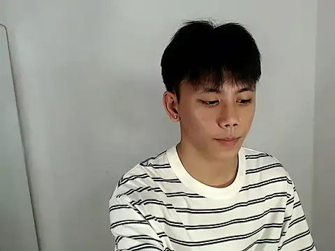 Snapshot of ynotyu chatting on February 26, 2026, 4:28 pm ynotyu online show from February 26, 2026, 4:28 pm