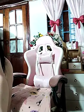 Okleotina online show from October 5, 2025, 4:38 pm