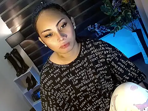 Bella subhunterx online show from November 6, 2025, 1:34 pm