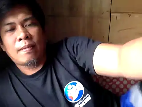 Snapshot of SteveFoxxe chatting on October 28, 2025, 12:58 am SteveFoxxe online show from October 28, 2025, 12:58 am