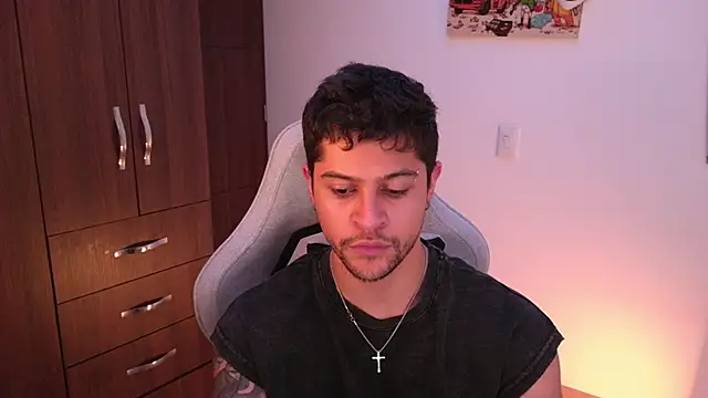 domsantiago  online show from November 24, 2025, 2:44 am