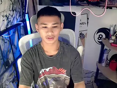 Snapshot of asianhardcock25 chatting on February 26, 2026, 11:42 am asianhardcock25 online show from February 26, 2026, 11:42 am
