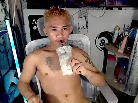 Snapshot of asianhardcock25 chatting on March 12, 2026, 11:49 am asianhardcock25 online show from March 12, 2026, 11:49 am