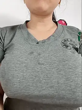 Snapshot of Shiny_Babe chatting on March 14, 2026, 3:23 am Shiny Babe online show from March 14, 2026, 3:23 am