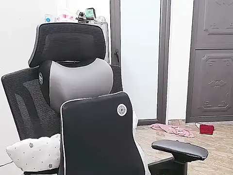 Snapshot of Shulee21 chatting on September 11, 2025, 3:06 am Shulee21 online show from September 11, 2025, 3:06 am