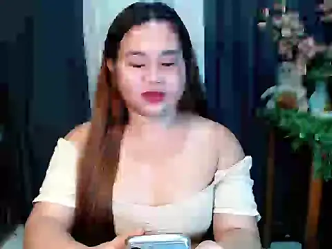 queen staceyy online show from February 4, 2026, 11:05 am