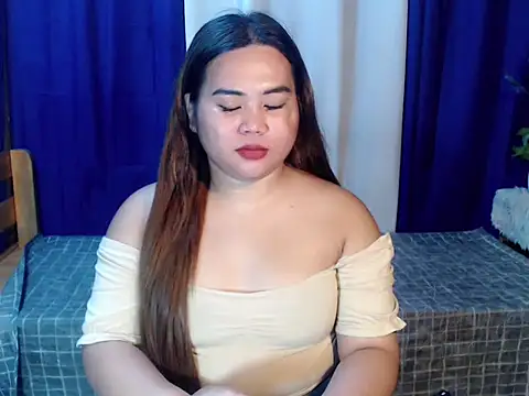 queen staceyy online show from February 5, 2026, 1:32 am