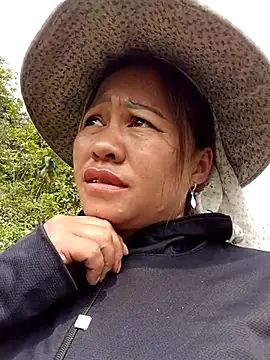 Phiphi135 online show from April 4, 2026, 2:54 am