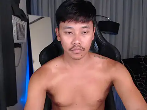 Snapshot of alexsuckable01 chatting on February 4, 2026, 6:52 am alexsuckable01 online show from February 4, 2026, 6:52 am