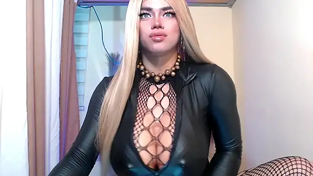 Snapshot of GoddessOFHUGEx chatting on November 28, 2025, 11:35 am GoddessOFHUGEx online show from November 28, 2025, 11:35 am