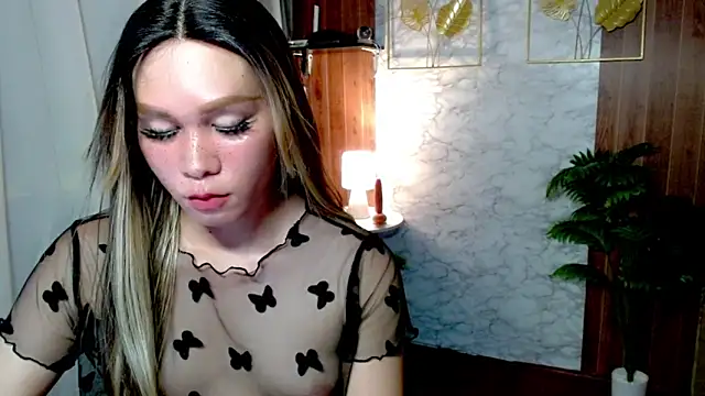 Snapshot of pinay_hugeCockxx chatting on October 21, 2025, 2:01 am pinay hugeCockxx online show from October 21, 2025, 2:01 am