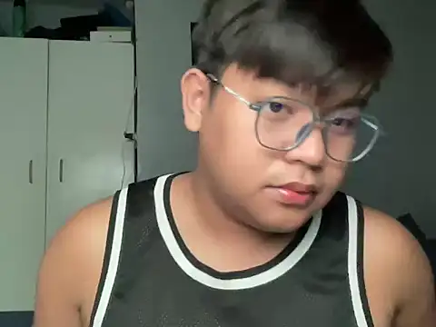 red libraxxx online show from September 23, 2025, 7:00 am