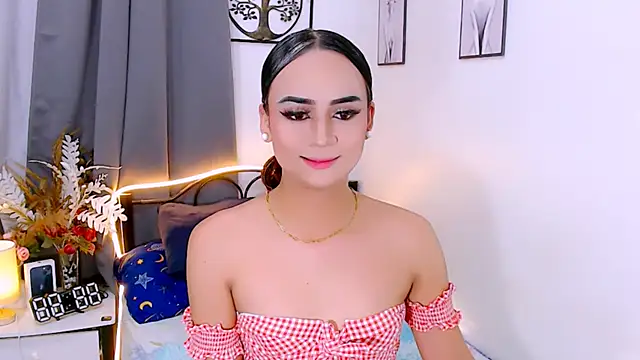 Zialustts online show from November 24, 2025, 3:17 am