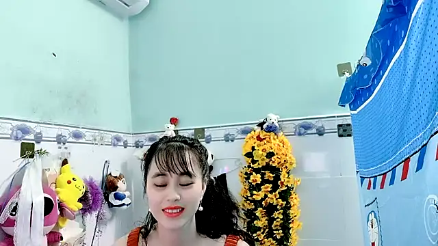 Snapshot of emgaixinhngoan chatting on September 8, 2025, 4:17 pm emgaixinhngoan online show from September 8, 2025, 4:17 pm