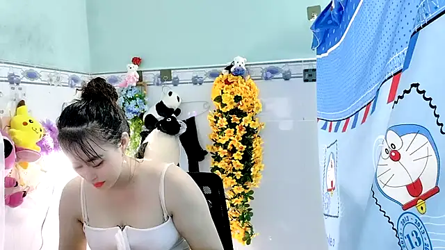 Snapshot of emgaixinhngoan chatting on September 9, 2025, 2:27 pm emgaixinhngoan online show from September 9, 2025, 2:27 pm