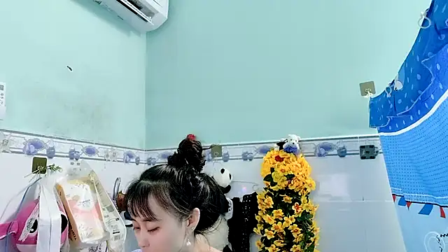 Snapshot of emgaixinhngoan chatting on September 16, 2025, 2:40 pm emgaixinhngoan online show from September 16, 2025, 2:40 pm