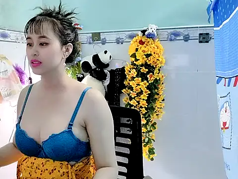 Snapshot of emgaixinhngoan chatting on September 18, 2025, 2:57 am emgaixinhngoan online show from September 18, 2025, 2:57 am