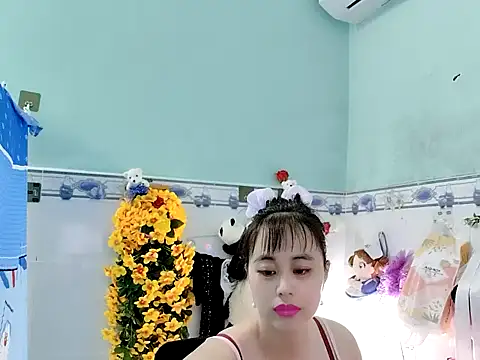 Snapshot of emgaixinhngoan chatting on September 25, 2025, 12:36 am emgaixinhngoan online show from September 25, 2025, 12:36 am