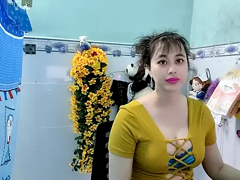 Snapshot of emgaixinhngoan chatting on September 30, 2025, 12:37 am emgaixinhngoan online show from September 30, 2025, 12:37 am