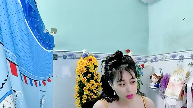 Snapshot of emgaixinhngoan chatting on October 3, 2025, 4:15 pm emgaixinhngoan online show from October 3, 2025, 4:15 pm