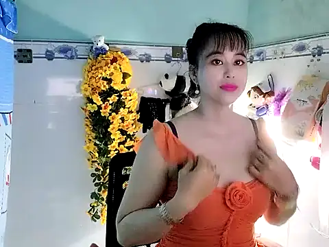 Snapshot of emgaixinhngoan chatting on October 5, 2025, 4:33 am emgaixinhngoan online show from October 5, 2025, 4:33 am