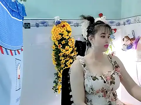 Snapshot of emgaixinhngoan chatting on October 8, 2025, 11:57 pm emgaixinhngoan online show from October 8, 2025, 11:57 pm