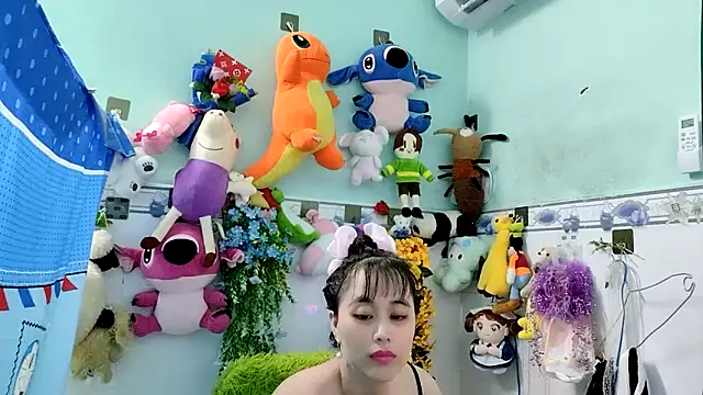 Snapshot of emgaixinhngoan chatting on October 30, 2025, 3:24 pm emgaixinhngoan online show from October 30, 2025, 3:24 pm