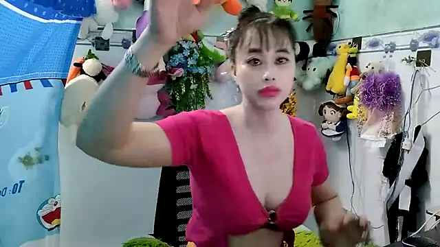 Snapshot of emgaixinhngoan chatting on November 6, 2025, 5:41 am emgaixinhngoan online show from November 6, 2025, 5:41 am