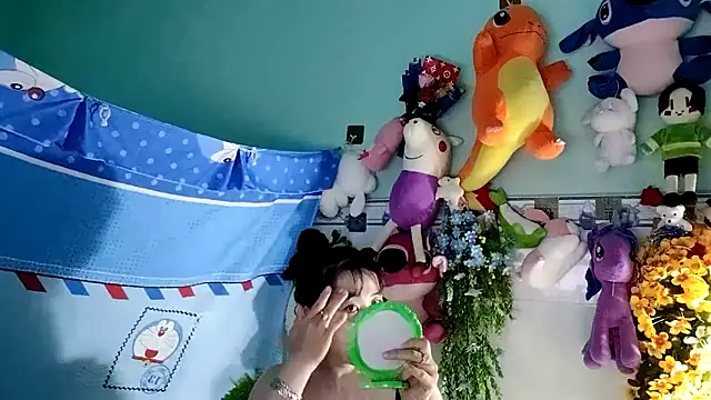 Snapshot of emgaixinhngoan chatting on November 8, 2025, 1:28 am emgaixinhngoan online show from November 8, 2025, 1:28 am