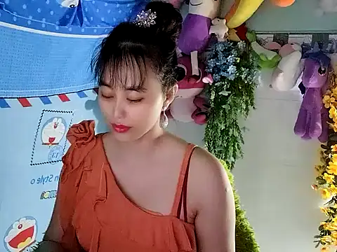 Snapshot of emgaixinhngoan chatting on November 14, 2025, 11:57 pm emgaixinhngoan online show from November 14, 2025, 11:57 pm