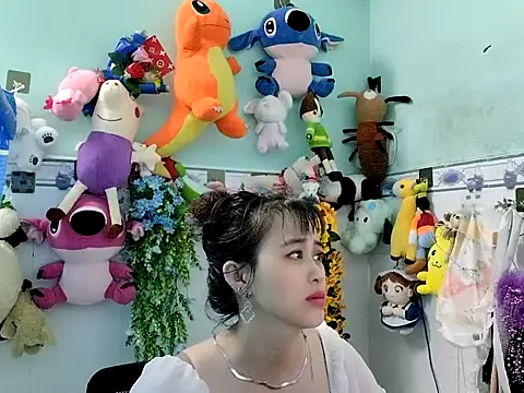 Snapshot of emgaixinhngoan chatting on November 24, 2025, 1:49 am emgaixinhngoan online show from November 24, 2025, 1:49 am