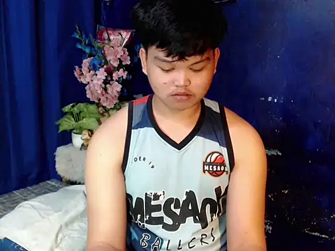 Reynelcock online show from March 2, 2026, 5:09 pm