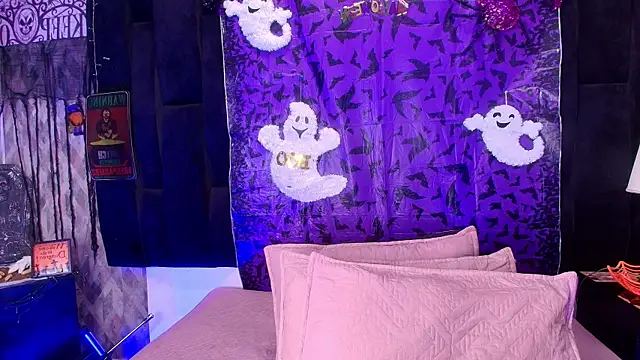 wensheng  online show from October 18, 2025, 7:14 pm