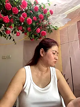 Snapshot of Bollozzy_89 chatting on September 12, 2025, 6:35 am Bollozzy 89 online show from September 12, 2025, 6:35 am