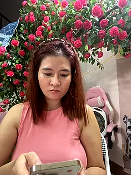 Snapshot of Bollozzy_89 chatting on October 4, 2025, 5:00 pm Bollozzy 89 online show from October 4, 2025, 5:00 pm