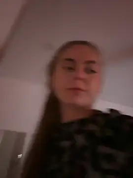 YoungLeo2006 online show from September 18, 2025, 9:28 pm