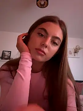 YoungLeo2006 online show from September 23, 2025, 5:05 pm