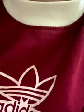 meomeo2k6 online show from October 18, 2025, 1:19 am